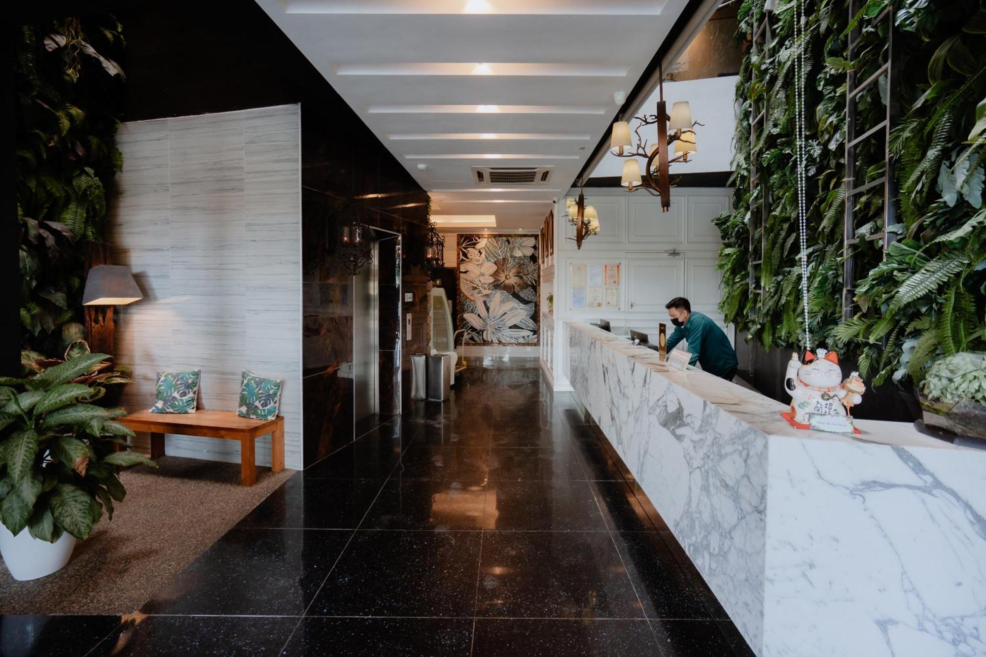 Midori Concept Hotel Τζόχορ Μπάχρου Εξωτερικό φωτογραφία